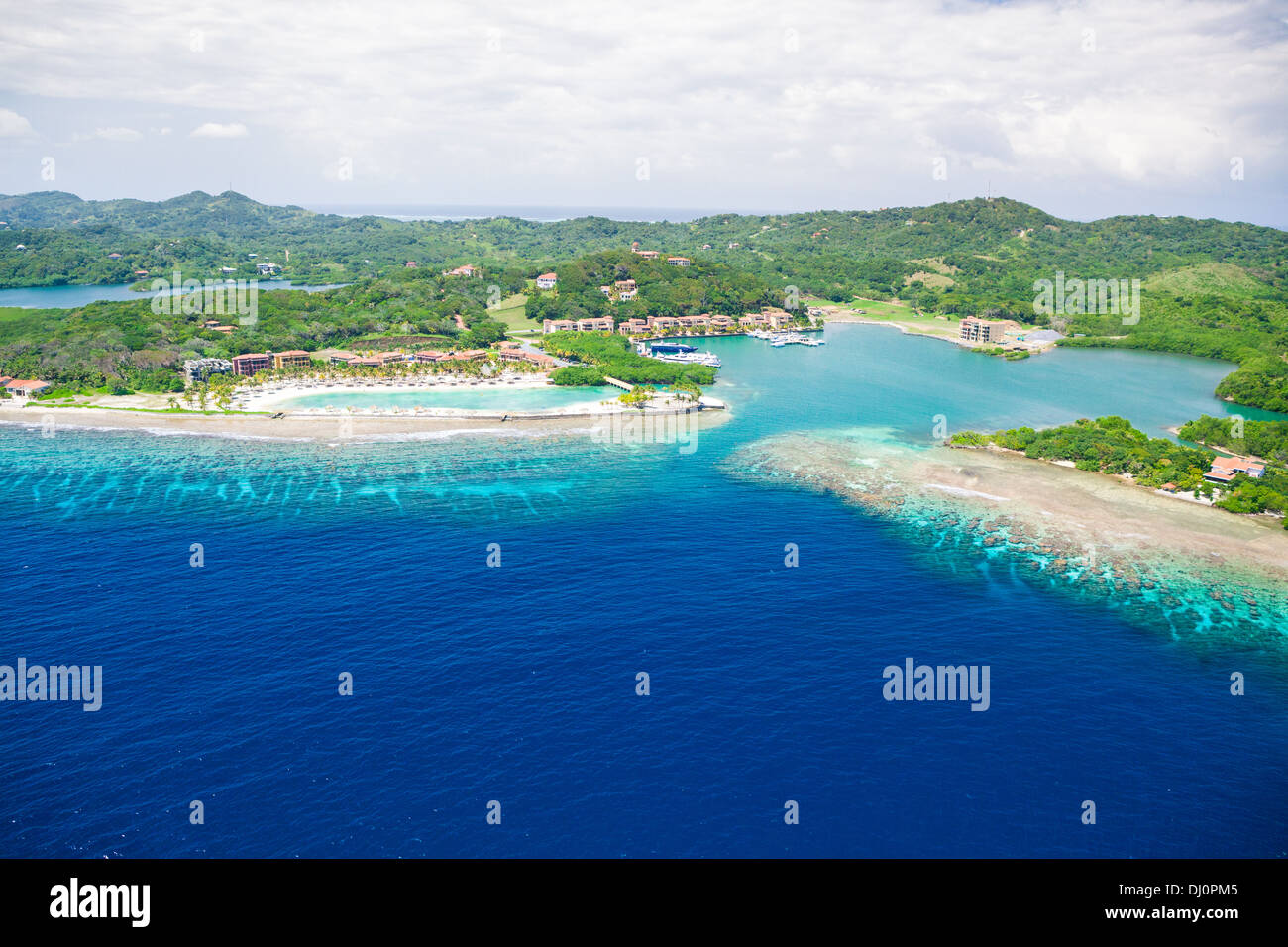 Aerial view of Parrot Tree lagoon Roatan Stock Photo Alamy Aerial view of Parrot Tree lagoon Roatan Stock Photo Alamy
