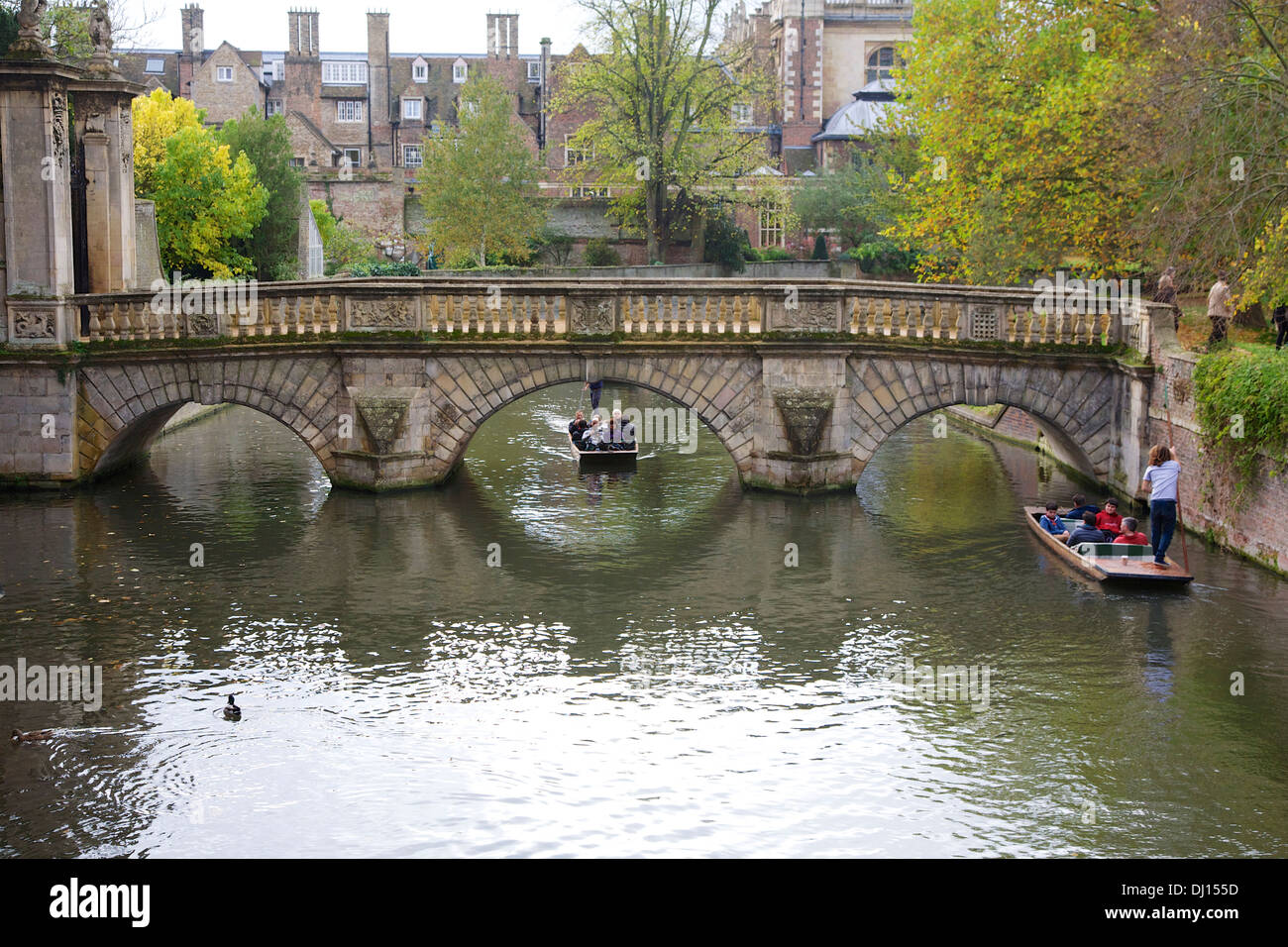 The 'Wren Bridge' with punters on the Cam, St John the Evangelist College, Cambridge. Stock Photo