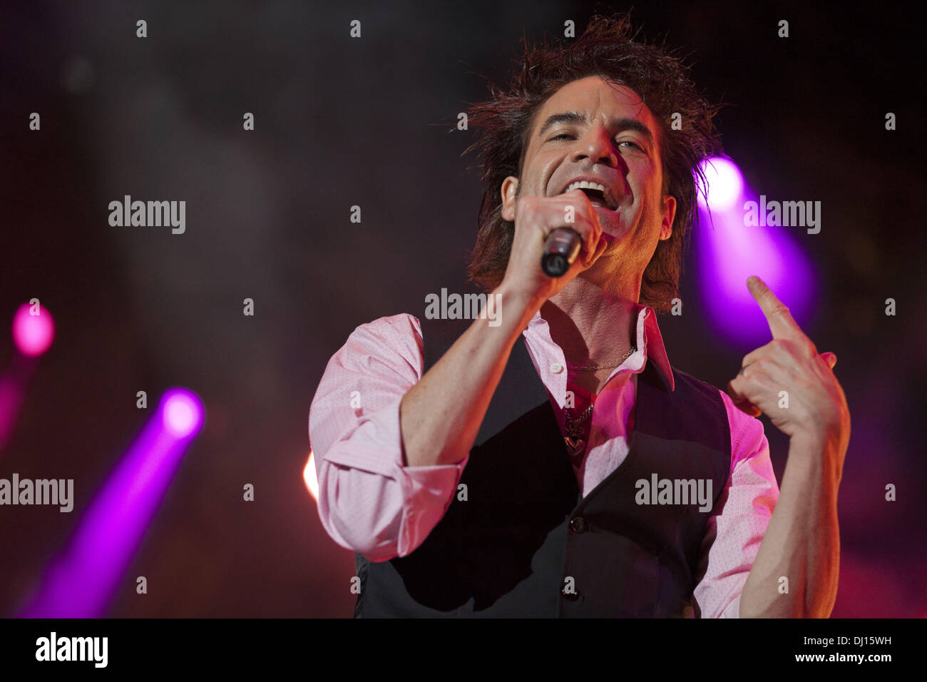Chicago, Illinois, USA. 20th Aug, 2011. Vocalist PAT MONAHAN of Train performs at Charter One Pavilion on Northerly Island in Chicago, Illinois © Daniel DeSlover/ZUMAPRESS.com/Alamy Live News Stock Photo