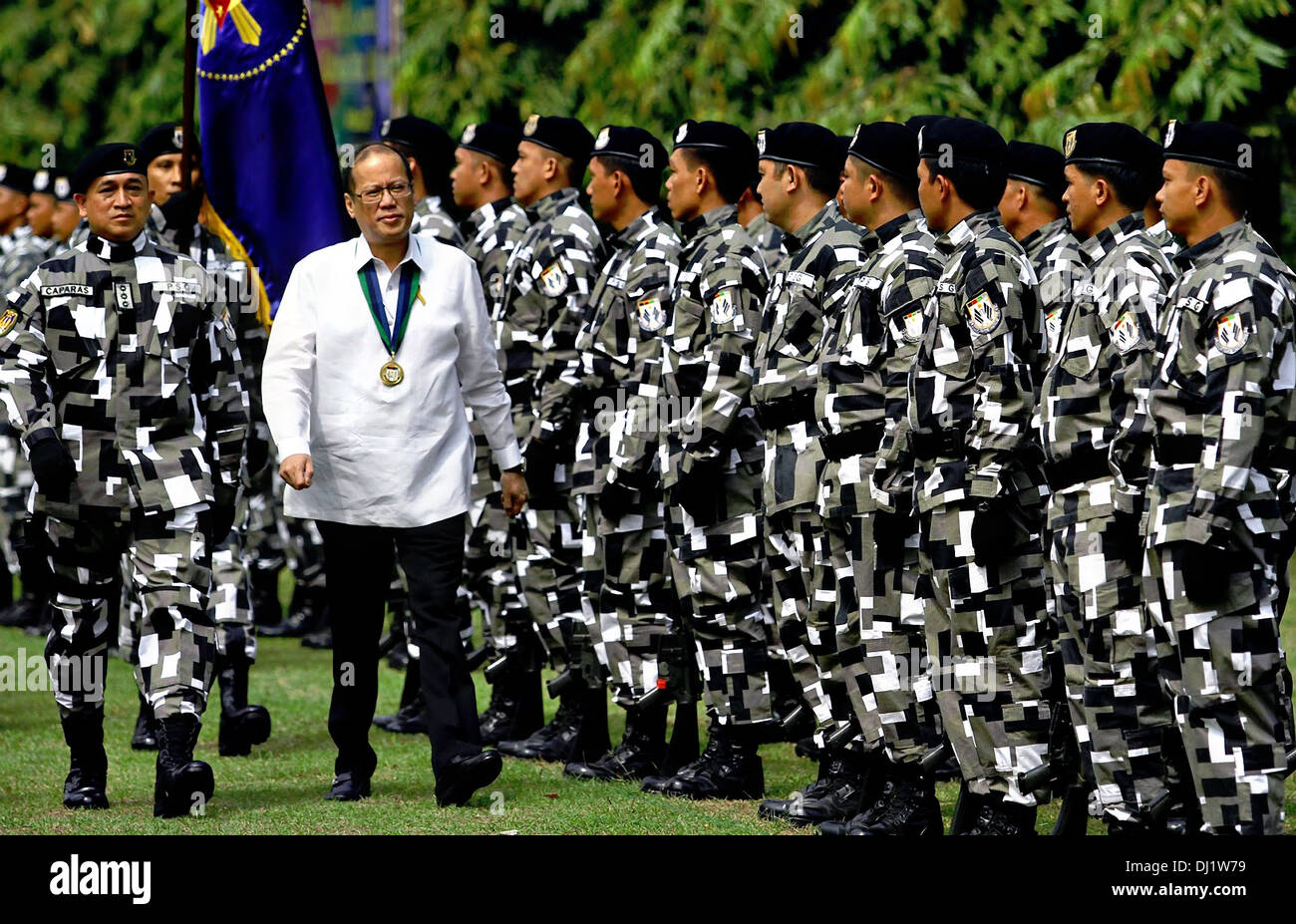 Armed security guard manila philippines hires stock photography and