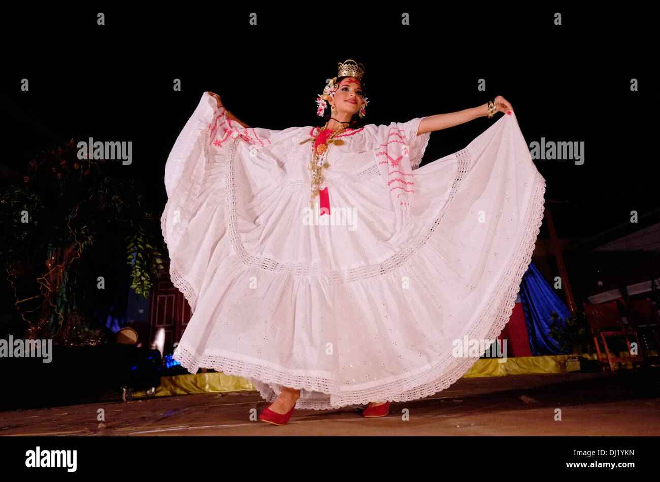 469 Panama Dancers Stock Photos, High-Res Pictures, and Images - Getty  Images