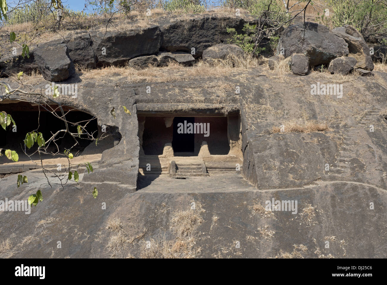 General View. Kanheri Caves, Borivali, Mumbai, Maharashtra, India Stock Photo