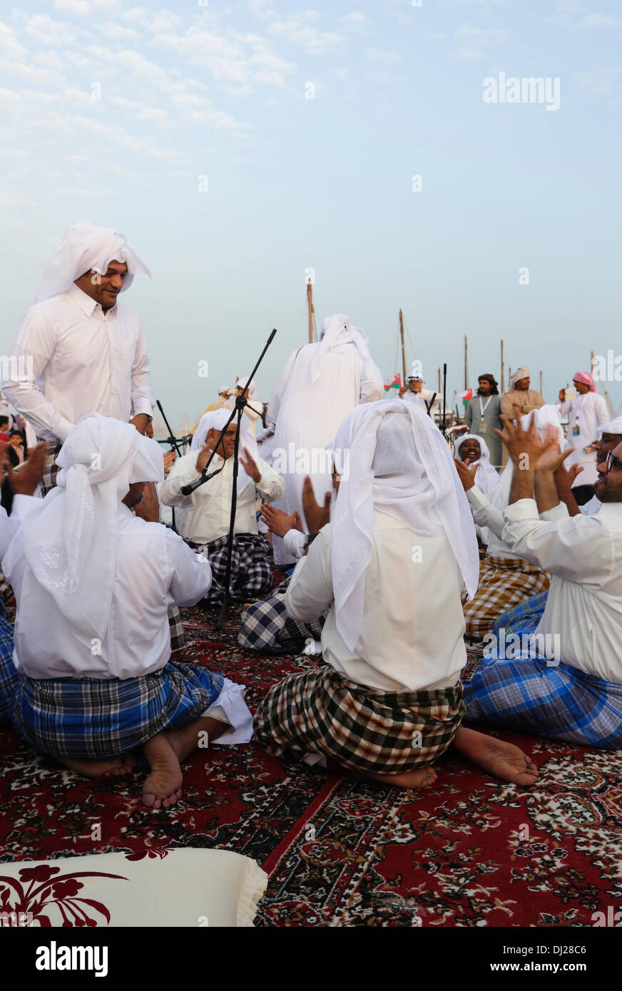 Qatari Community Qatari traditions hi-res stock photography and images - Alamy