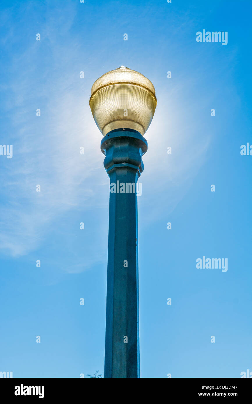 Antique street lamp hi-res stock photography and images - Alamy