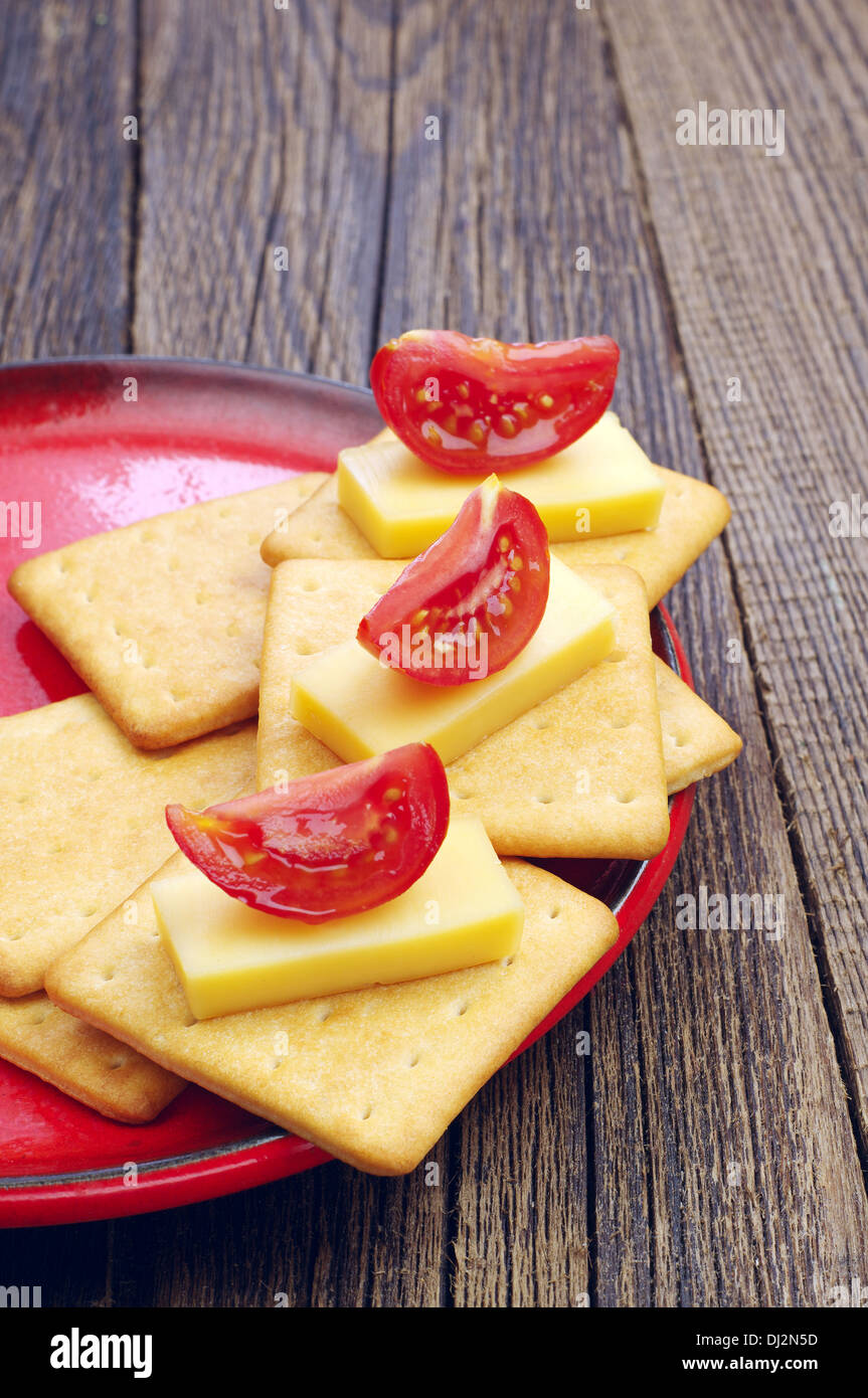 Cheese cracker tomato hires stock photography and images Alamy