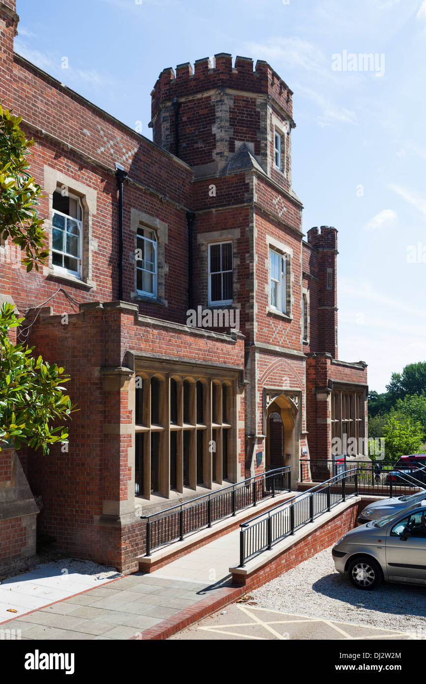 Reading university building exterior hires stock photography and