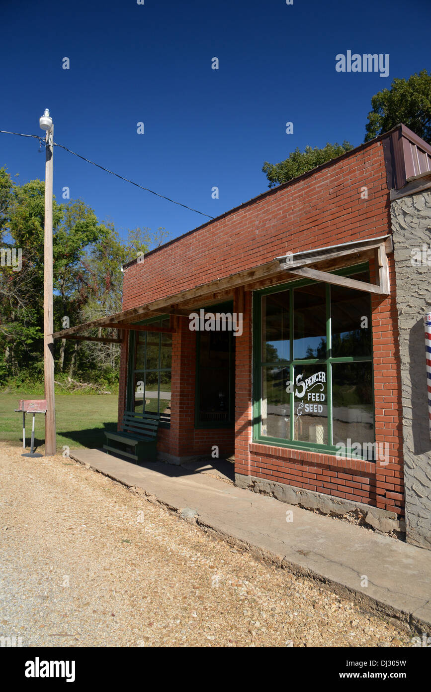 Phillips feed outlet store