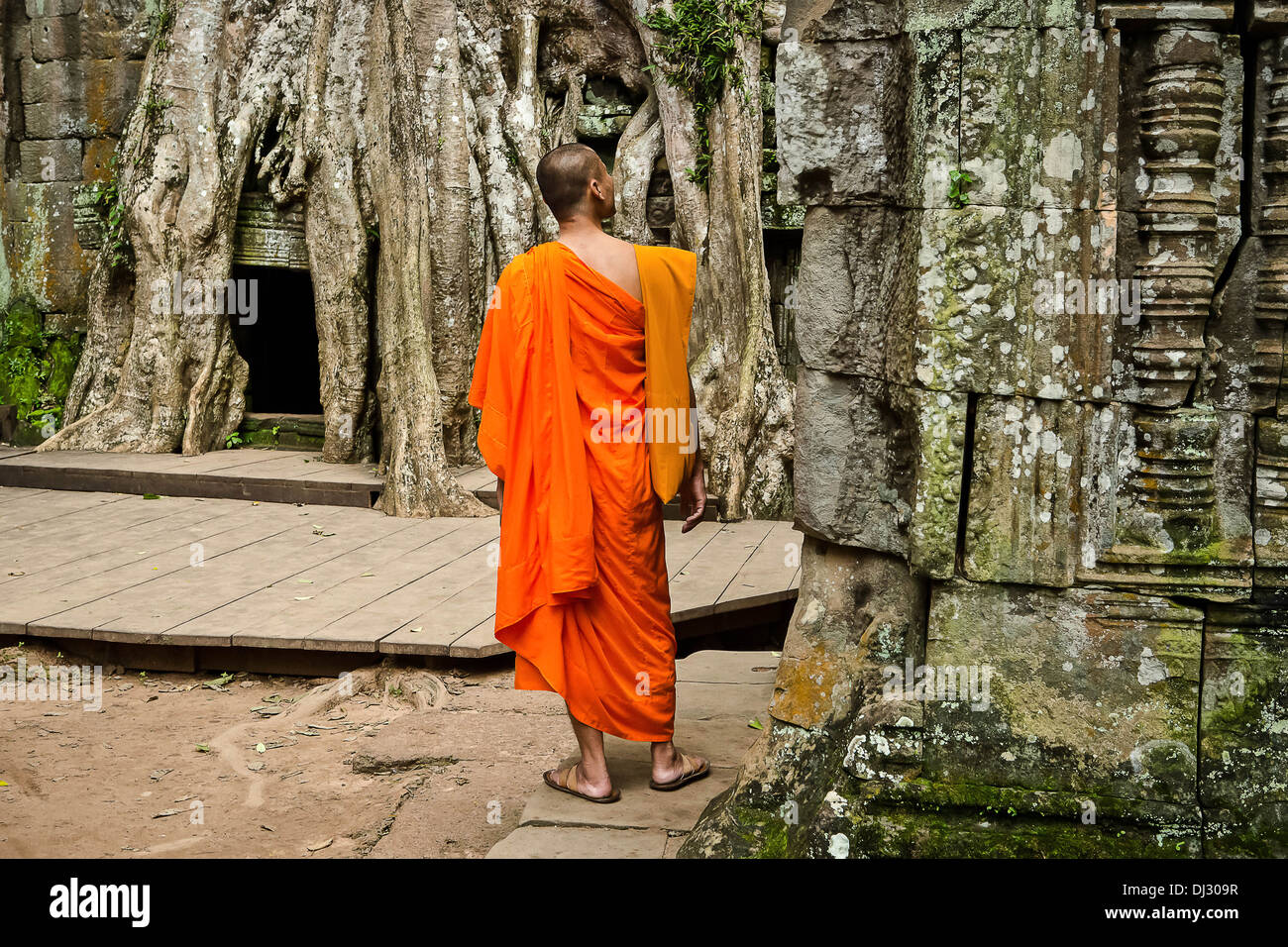 Cambodia monk hi-res stock photography and images - Alamy