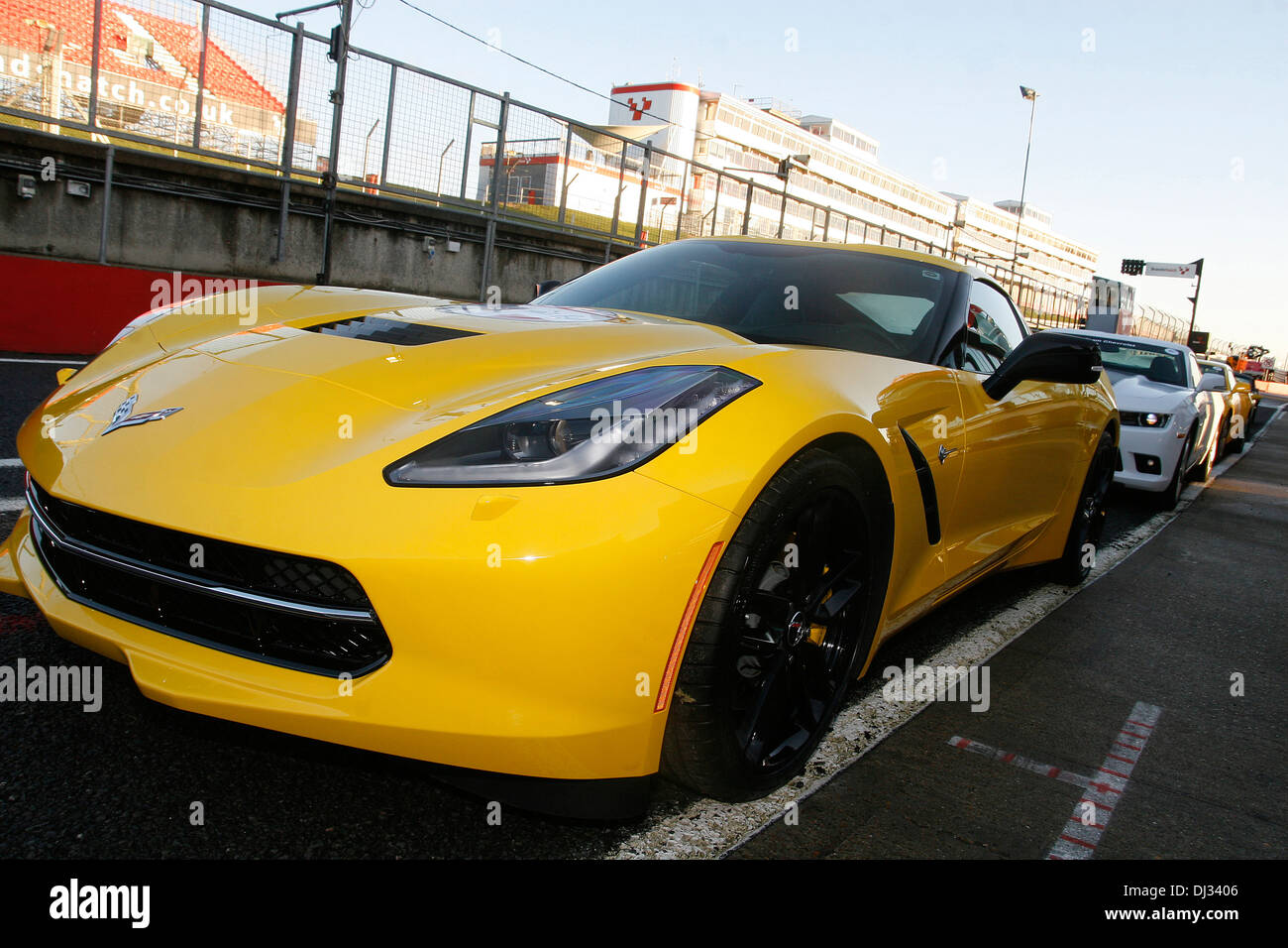 The Beaujolais Run - supporting the Henry Surtees Foundation - sets off from Brands Hatch headed by the new Chevrolet C7 Stock Photo