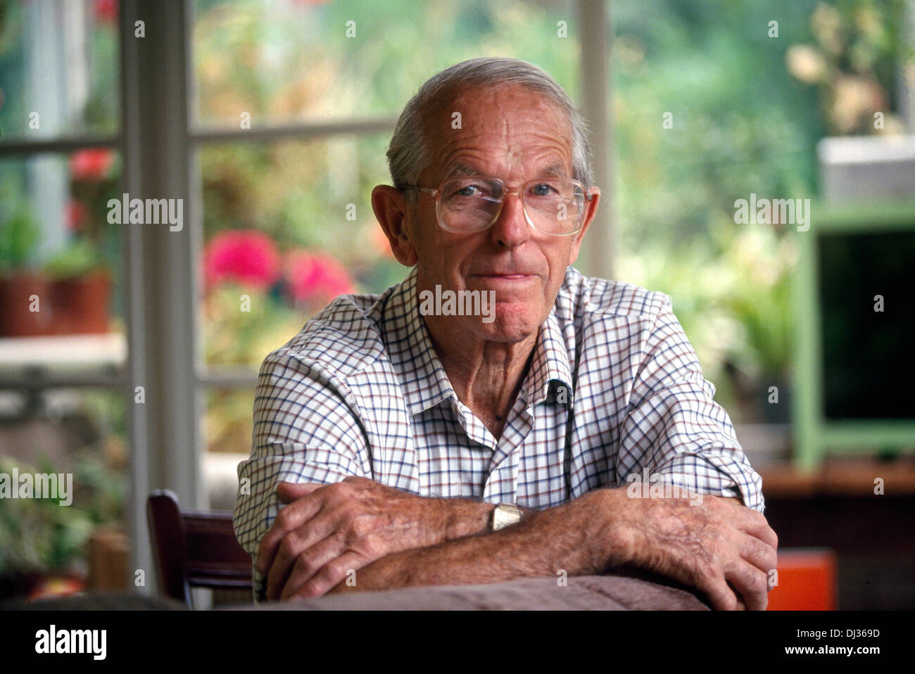 Sir Frederick Sanger, two times Nobel Prize winner for Chemistry in 1958 and 1980,  has died today November 19, 2013 aged 95 FILE PHOTO shows Sir Frederick Sanger at home in Swaffham Walbeck, Cambridgeshire, on August 3, 1993. Sanger Photo Credit: David Levenson / Alamy Live News Stock Photo
