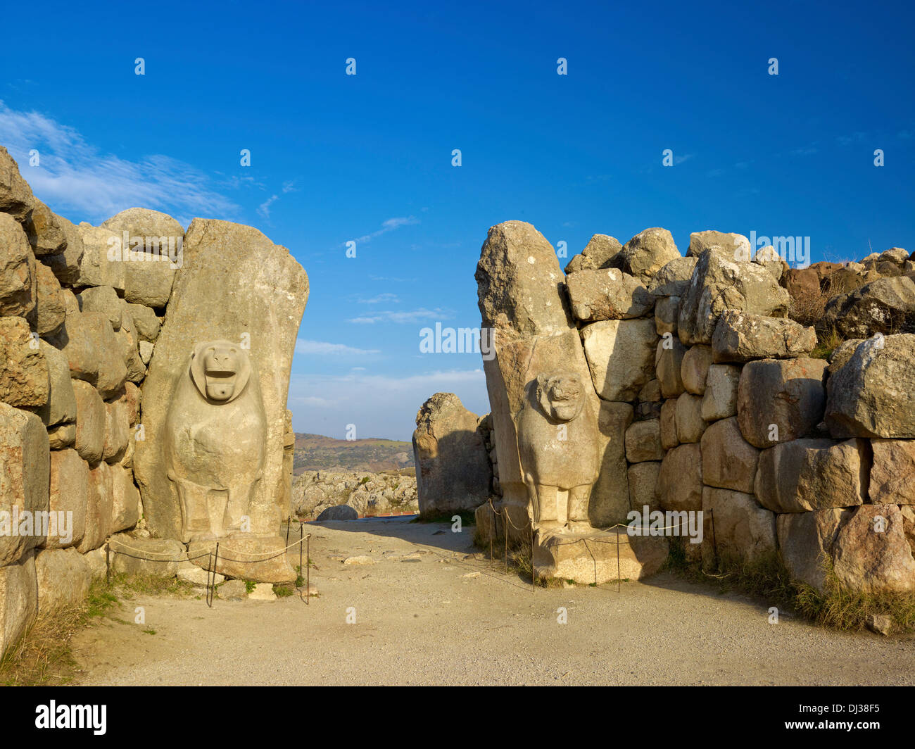 O Portão Do Leão No Sudoeste De Hattusa é Uma Cidade Antiga Localizada  Perto De Bogazale Moderno Na Província Do Coro De Turkeyrsq Foto de Stock -  Imagem de escultura, antigo: 255079008