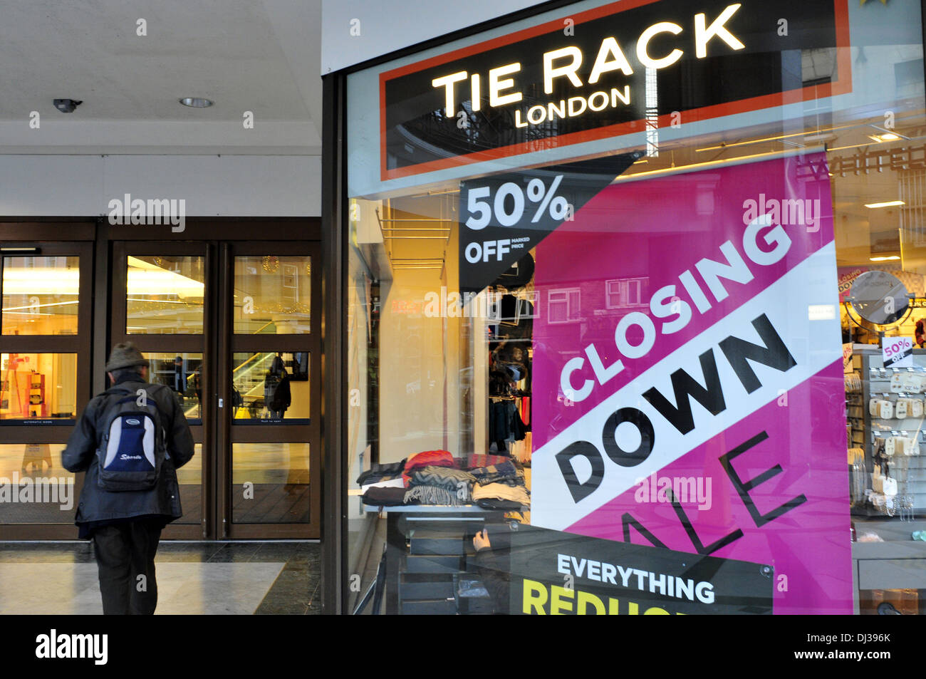 Tie rack to close uk stores hires stock photography and images Alamy