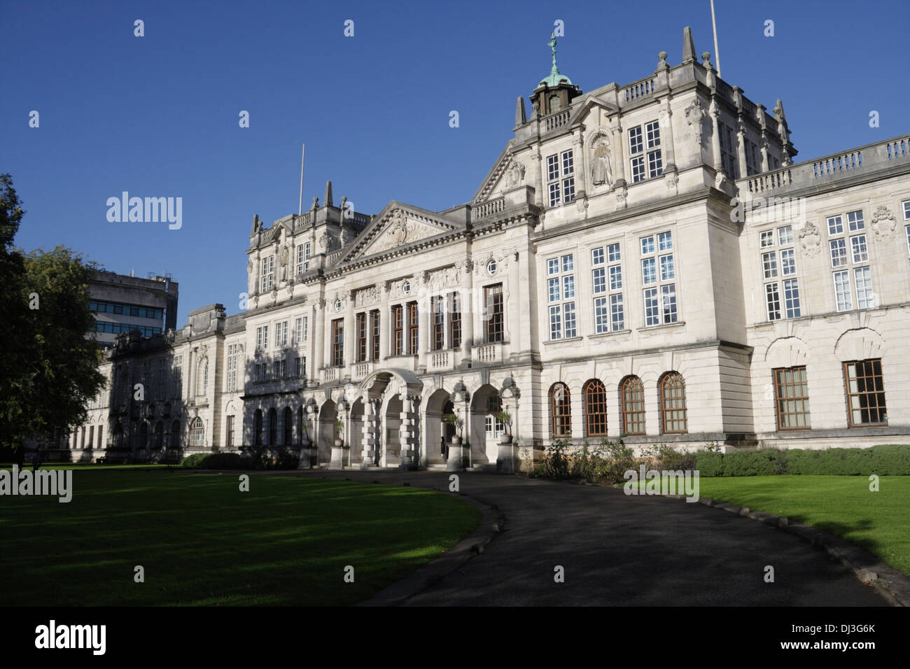 Cardiff University Main Building Stock Photo Alamy