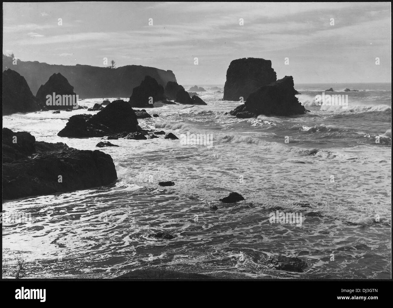 An ocean along a rocky coastline Black and White Stock Photos & Images ...