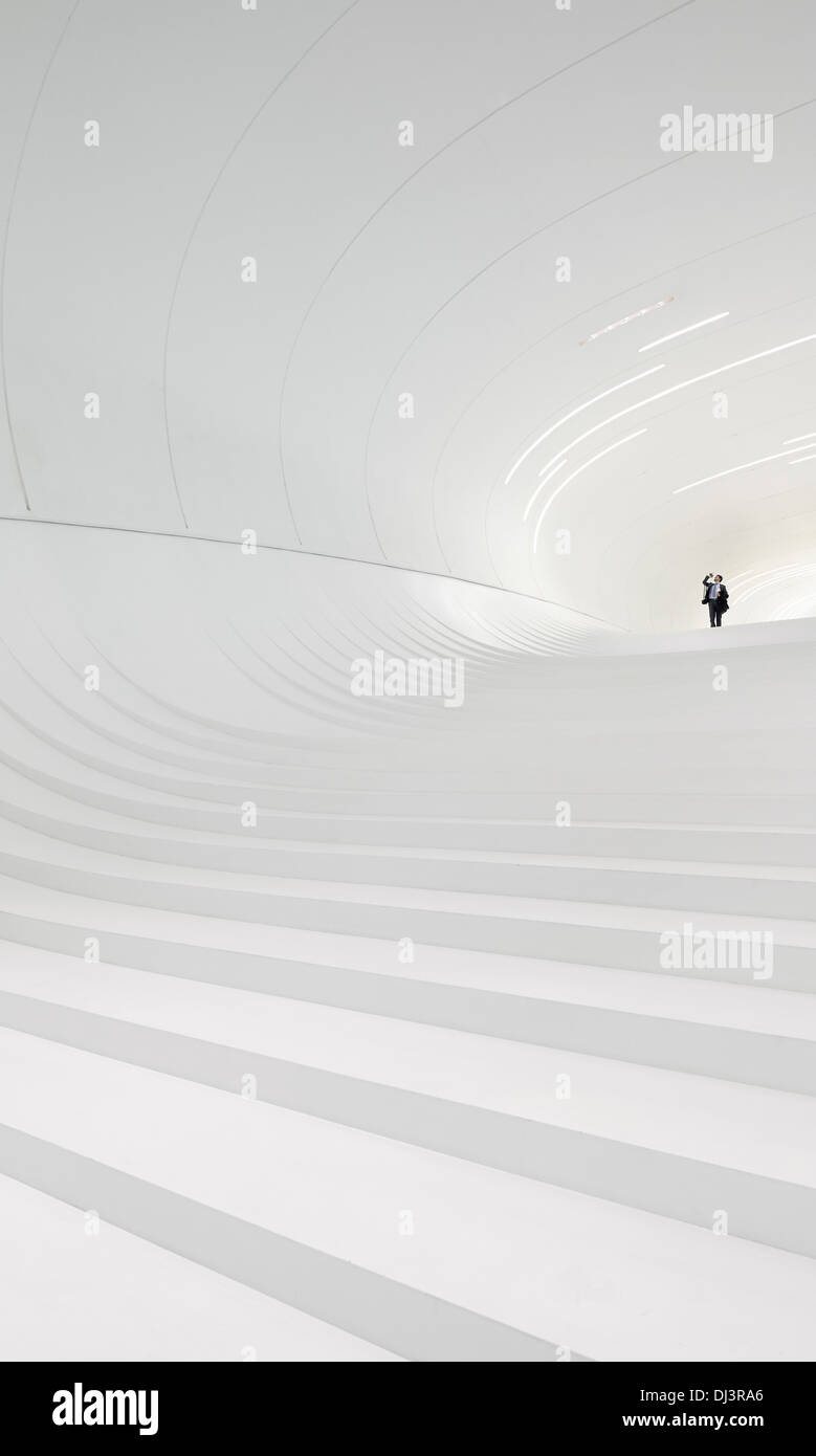 Heydar Aliyev Cultural Center, Baku, Azerbaijan. Architect: Zaha Hadid ...