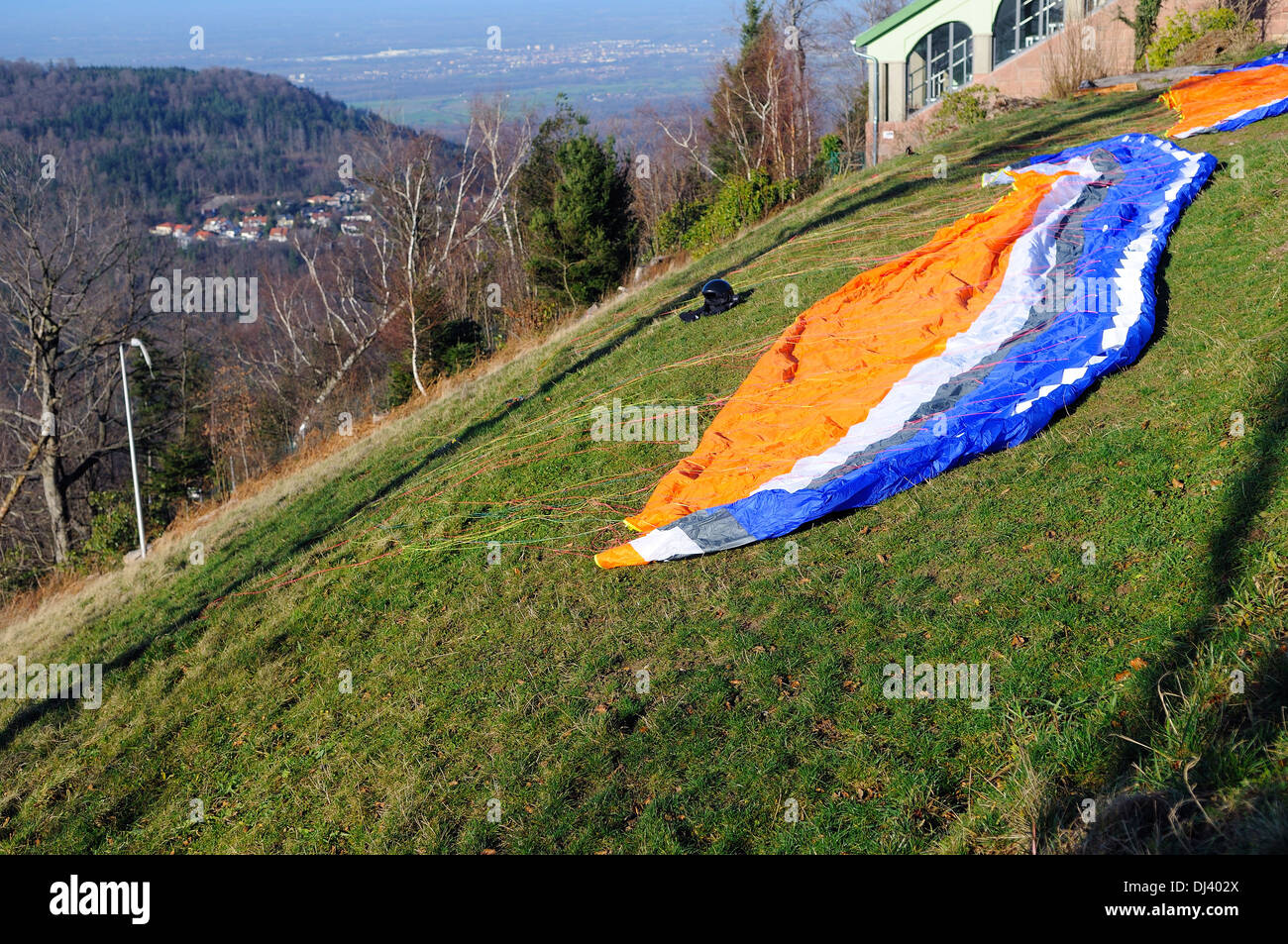 Start preparations for paragliding Stock Photo