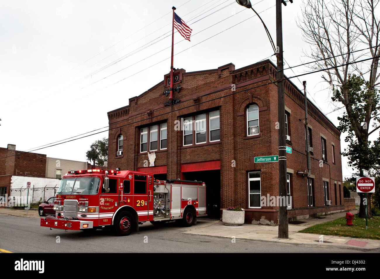 Appartus and firehouse of Detroit Fire Department Engine 29 in Detroit, Michigan, USA. Picture was taken in October 2013. Stock Photo