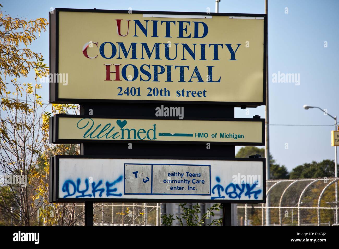 The vacant United Community Hospital ( former Southwest Detroit Hospital 1974 - 1999 ) in Southwest Detroit, Michigan for ethnic minorities, USA. Picture was taken in October 2013. Stock Photo