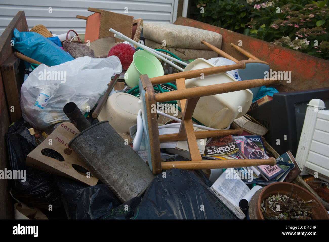 Household rubbish clearance hires stock photography and images Alamy