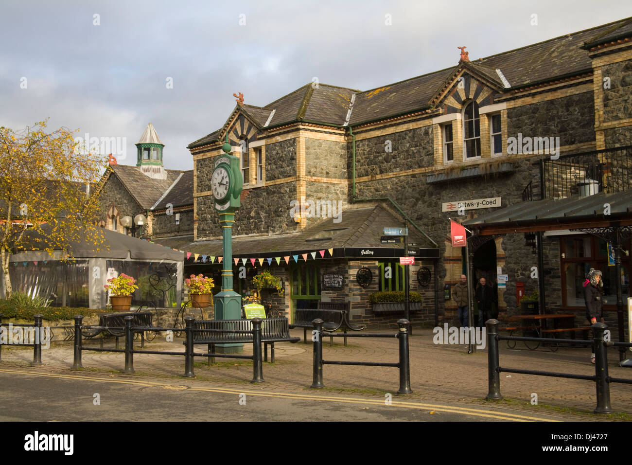 Betws Y Coed Gwynedd North Wales Uk Railway Station Entrance Of