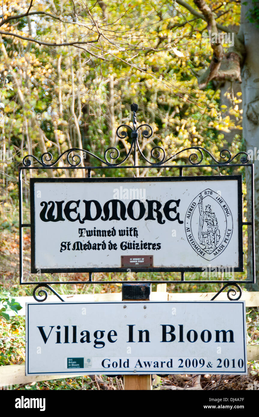Wedmore village sign from Lascot Hill by Wedmore Woods Stock Photo Alamy