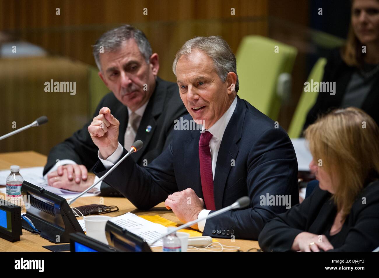Tony blair faith foundation hi-res stock photography and images - Alamy