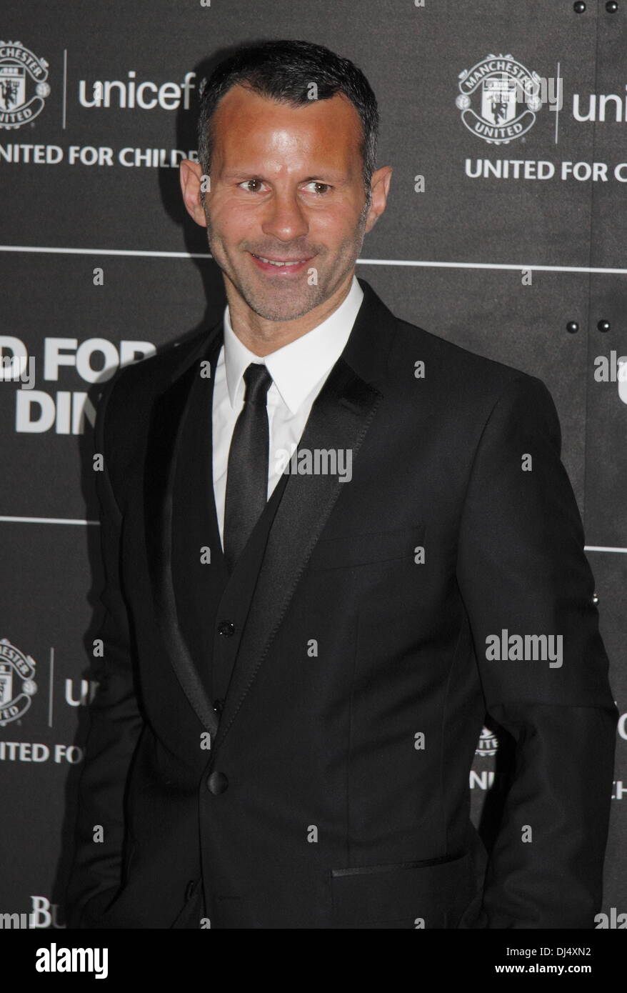 Old Trafford, Manchester, UK.  21 Nov 2013.  Ryan Giggs - Arrivals at the United for UNICEF Gala Dinner attended by the full Manchester United first-team and celebrities.  The dinner celebrated 14 years of the partnership between Manchester United and UNICEF, the worldÕs leading childrenÕs organisation, and raised over £200,000 for its work for vulnerable children around the world. Credit:  Deborah Vernon/Alamy Live News Stock Photo