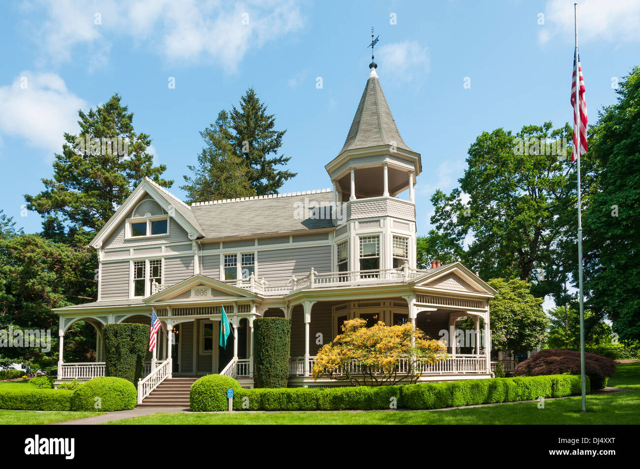 Fort Vancouver, Officers Row, Marshall House built 1886 Stock Photo Alamy