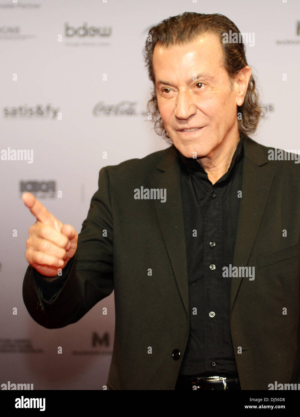 Duesseldorf, Germany. 21st Nov, 2013. British singer-songwriter Albert ...