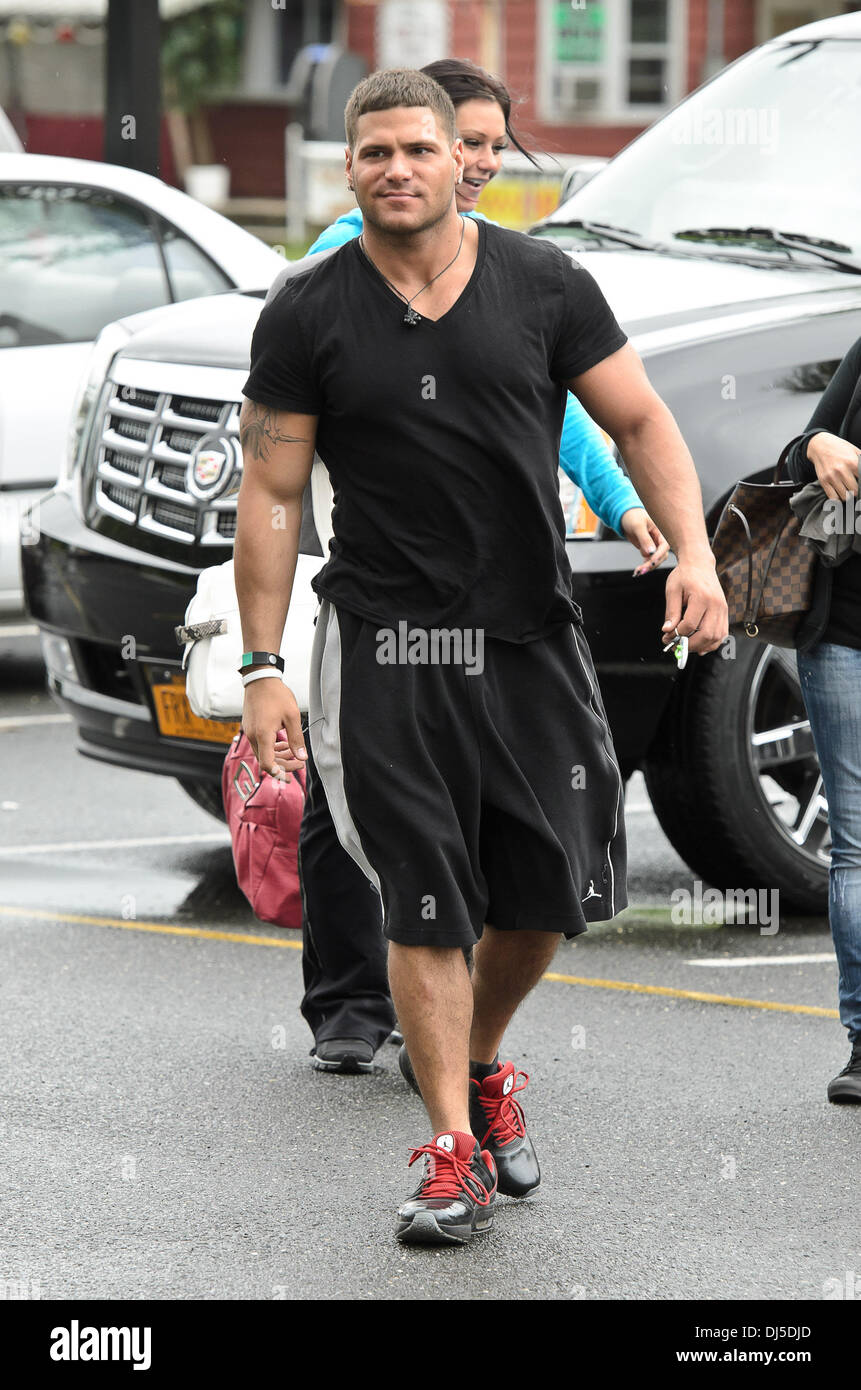 Ronnie Ortiz Magro The Cast Of Jersey Shore Out And About In Nj Seaside Heights New Jersey 04 06 12 Stock Photo Alamy