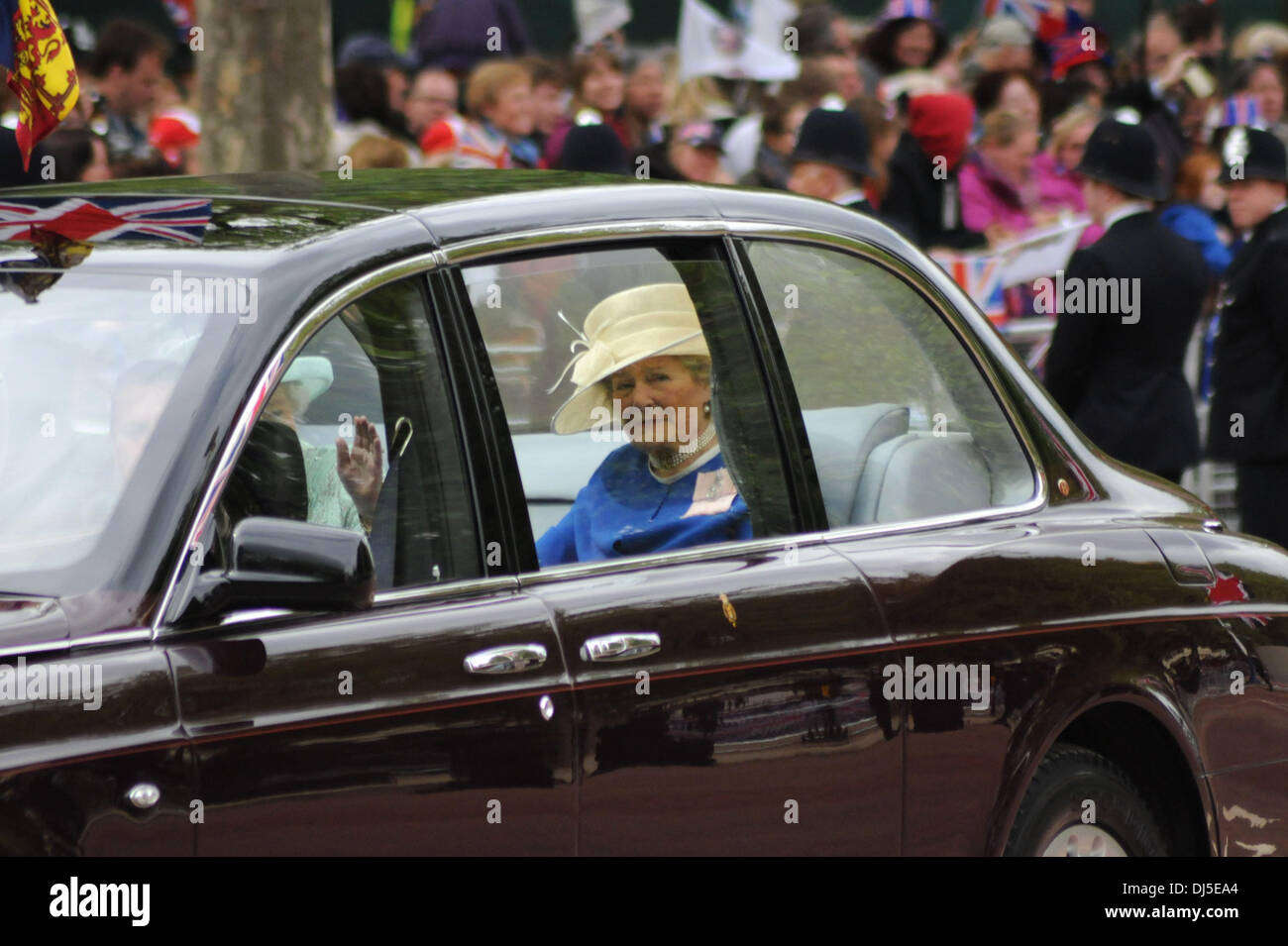 Diana Marion, The Lady Farnham, in place of the Duke of Edinburgh, on route to the Queen's Diamond Jubilee thanksgiving service at St. Paul's Cathedral London, England - 05.06.12 Stock Photo