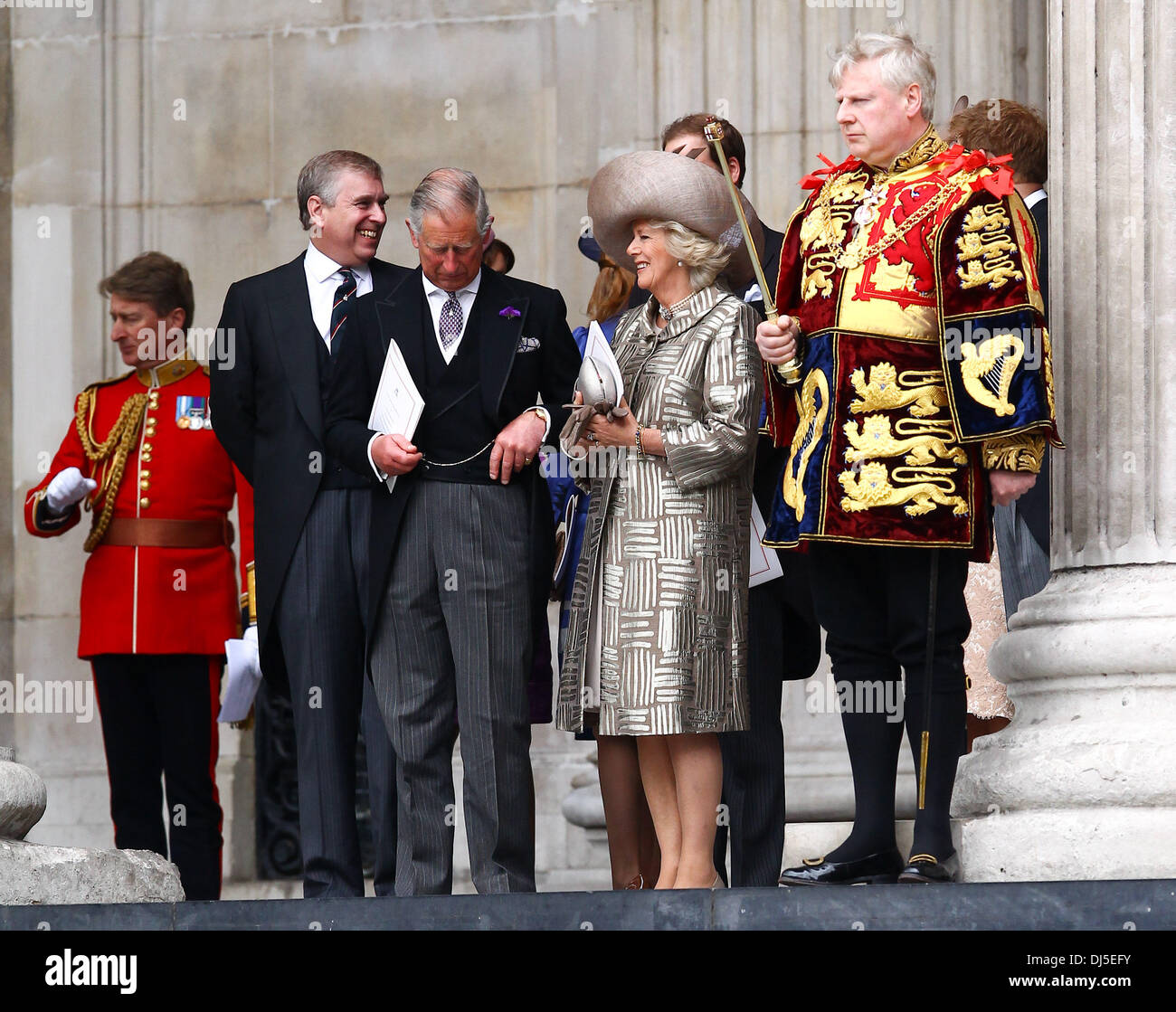 Prince Charles, the Duke of Cambridge and Camilla, Duchess of Cornwall  leaving the Queen's Diamond Jubilee thanksgiving service at St. Paul's  Cathedral London, England - 05.06.12 Stock Photo - Alamy