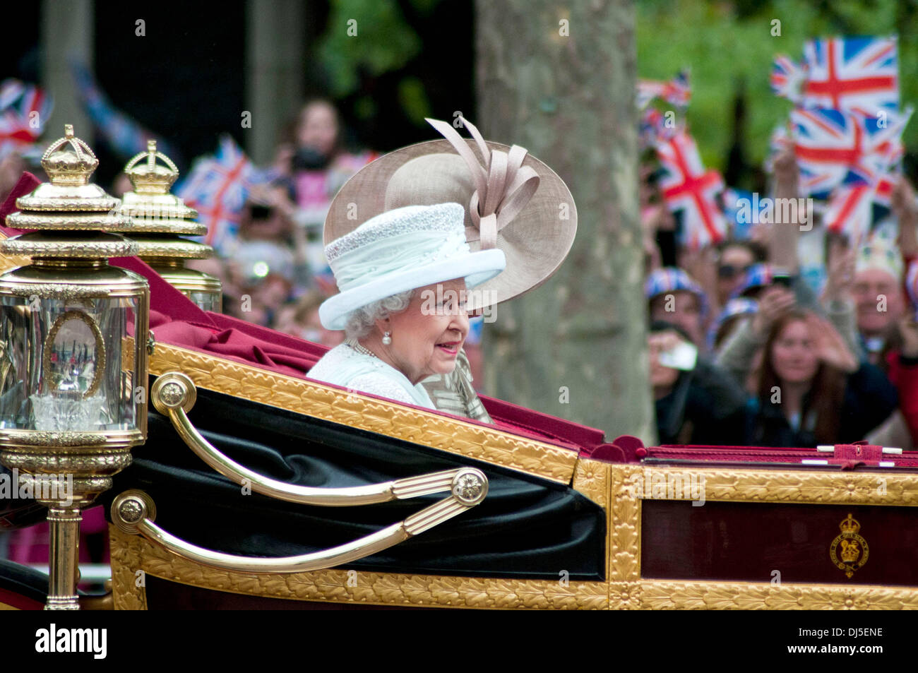 Queen Elizabeth Ii Diamond Jubilee