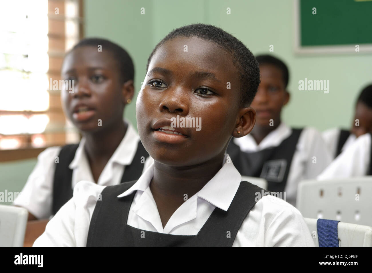 African school uniforms hi-res stock photography and images - Alamy