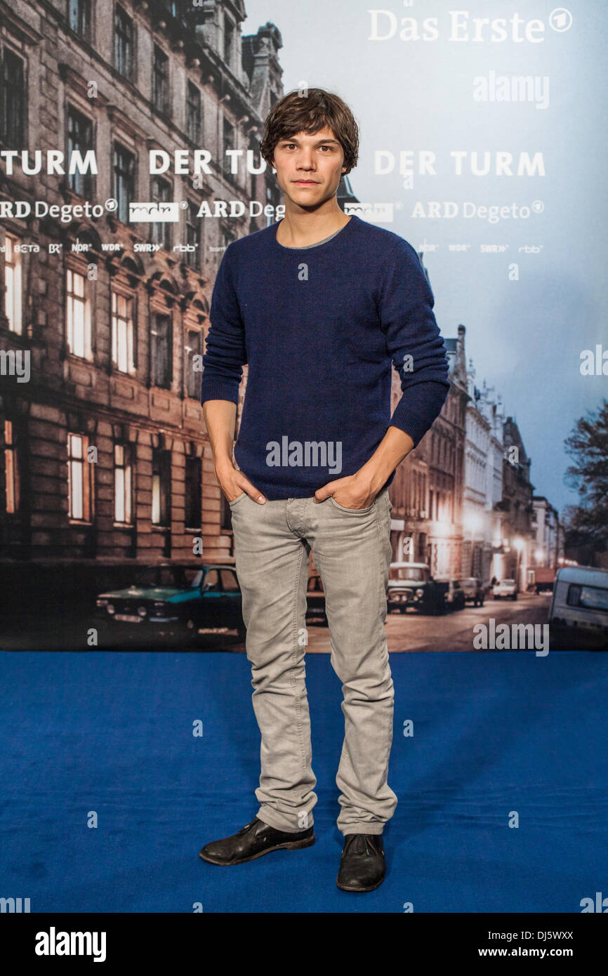 Sebastian Urzendowsky At A Photocall For The ARD TV Movie Der Turm Sebastian Urzendowsky At A Photocall For The Ard Tv Movie Der Turm DJ5WXX 