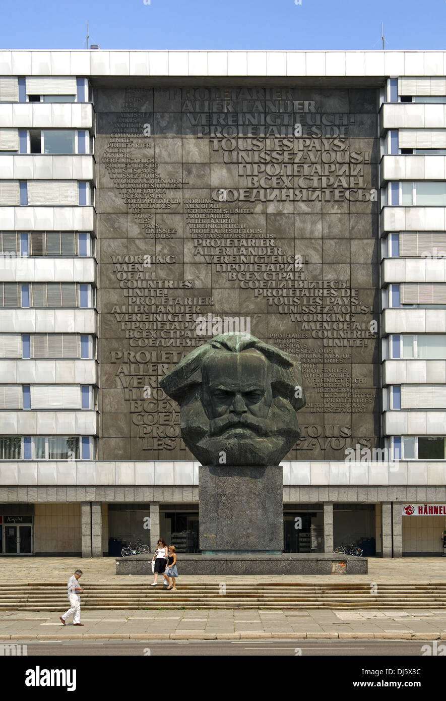 Karl Marx Monument Chemnitz Germany Stock Photo Alamy