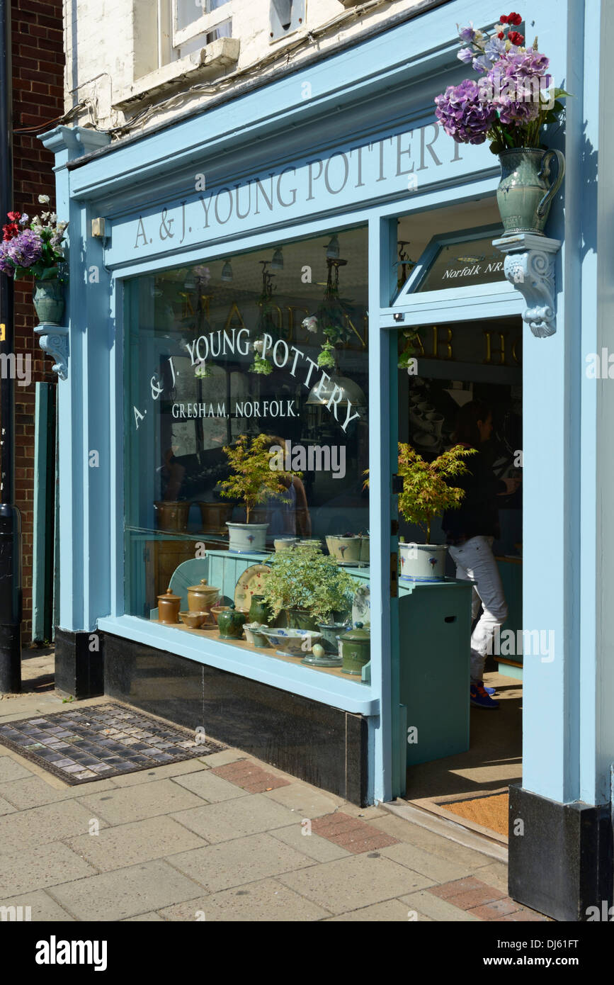 Pottery shop hires stock photography and images Alamy