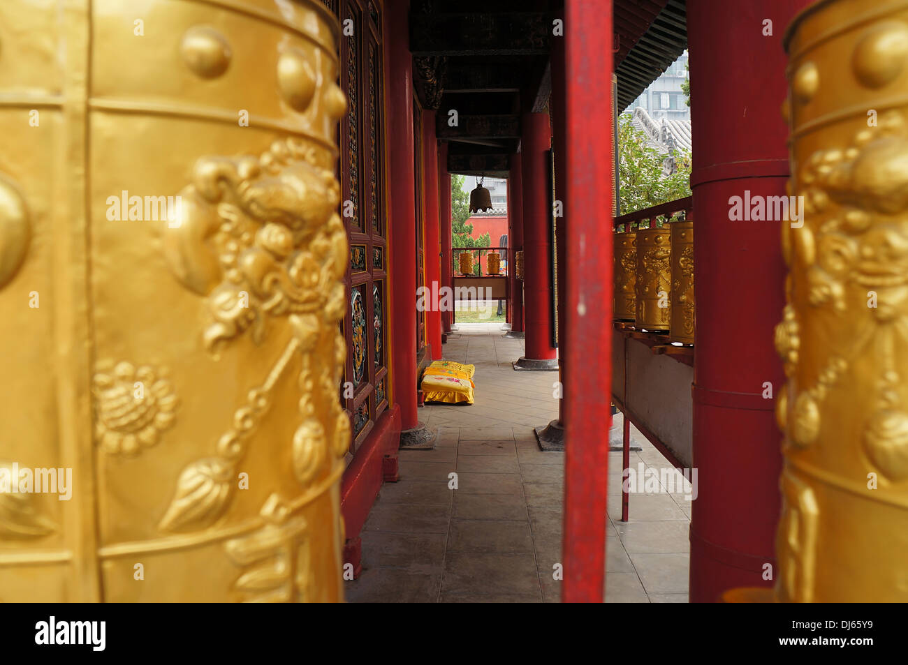 Prayer wheels at a Chinese temple, Xi'an, China Stock Photo Alamy