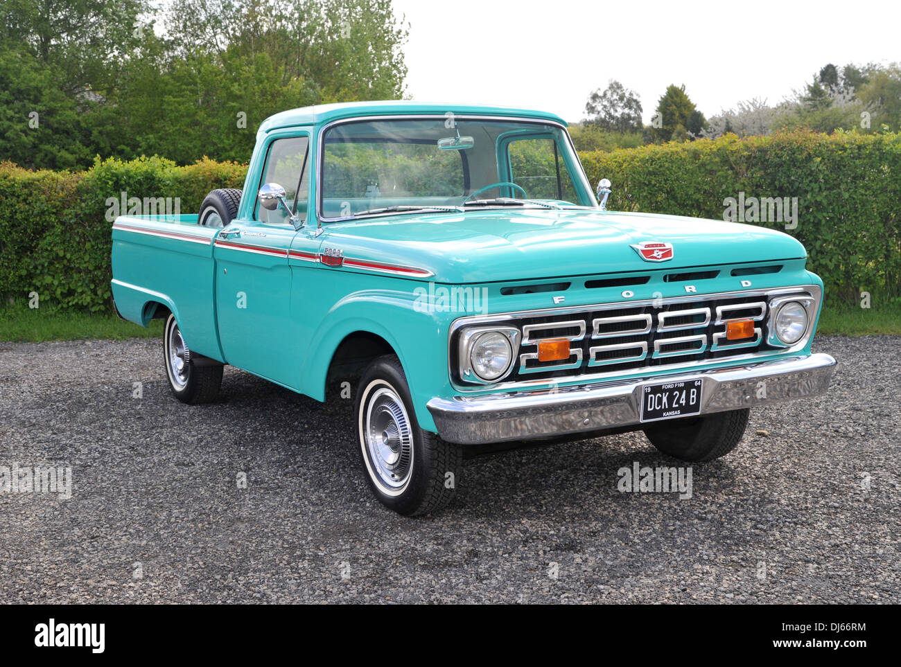 1964 Ford F100 classic American pick up truck Stock Photo - Alamy