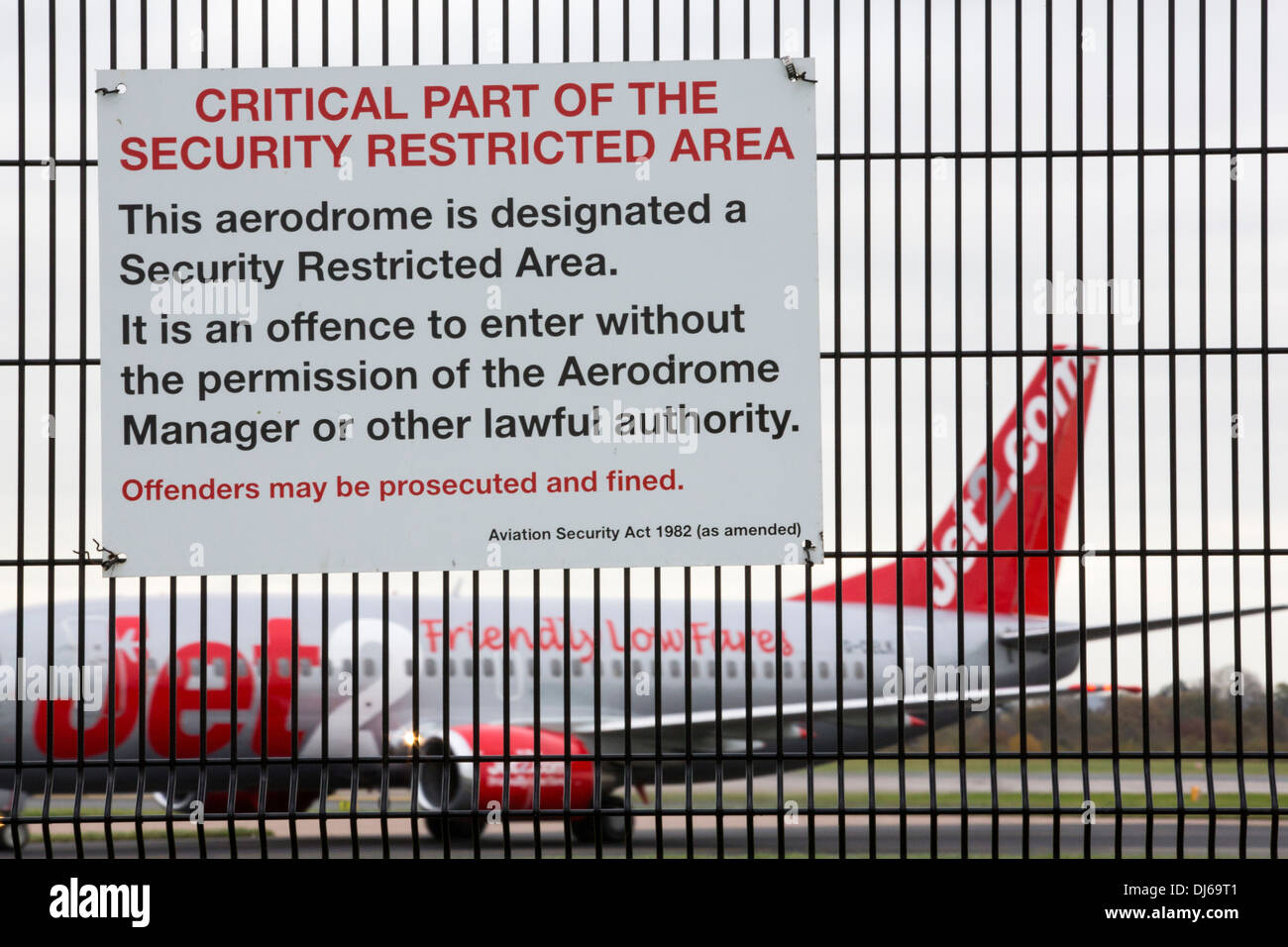Security restricted area airport hires stock photography and images