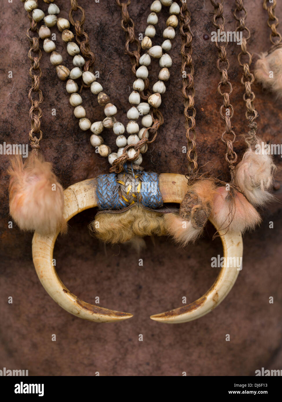 Fine boar's tusk Necklace folk style jewelry pendant wild personality  fashion to ward off evil spirits the peace - AliExpress