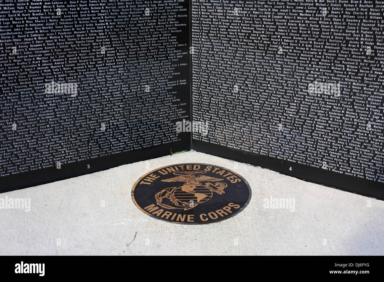 Names of members of Marine Corps who have died in Iraq and Afghanistan on The Gulf War memorial, Cumberland , Maryland , USA Stock Photo