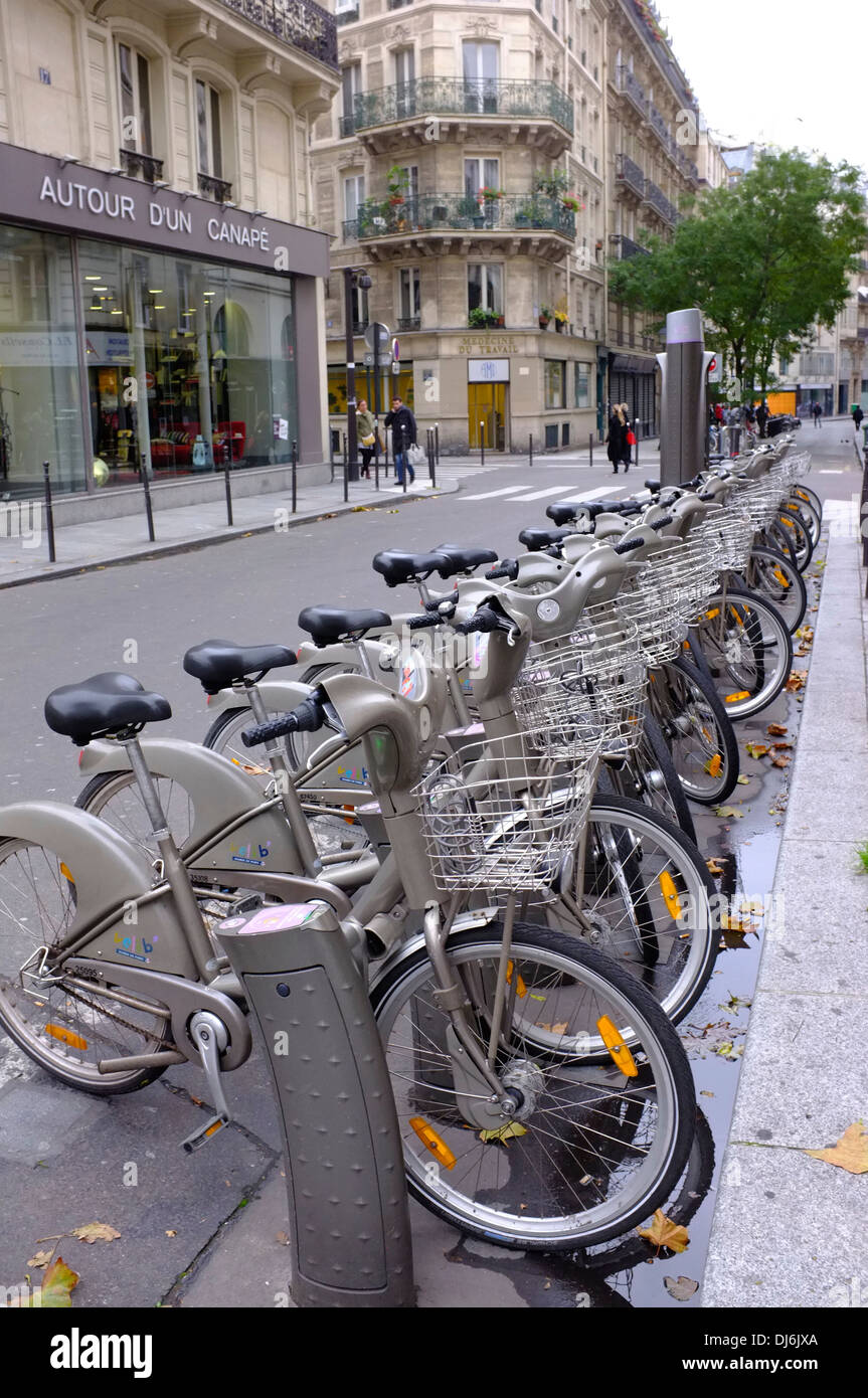 Cycle hire point in Paris, France Stock Photo Alamy