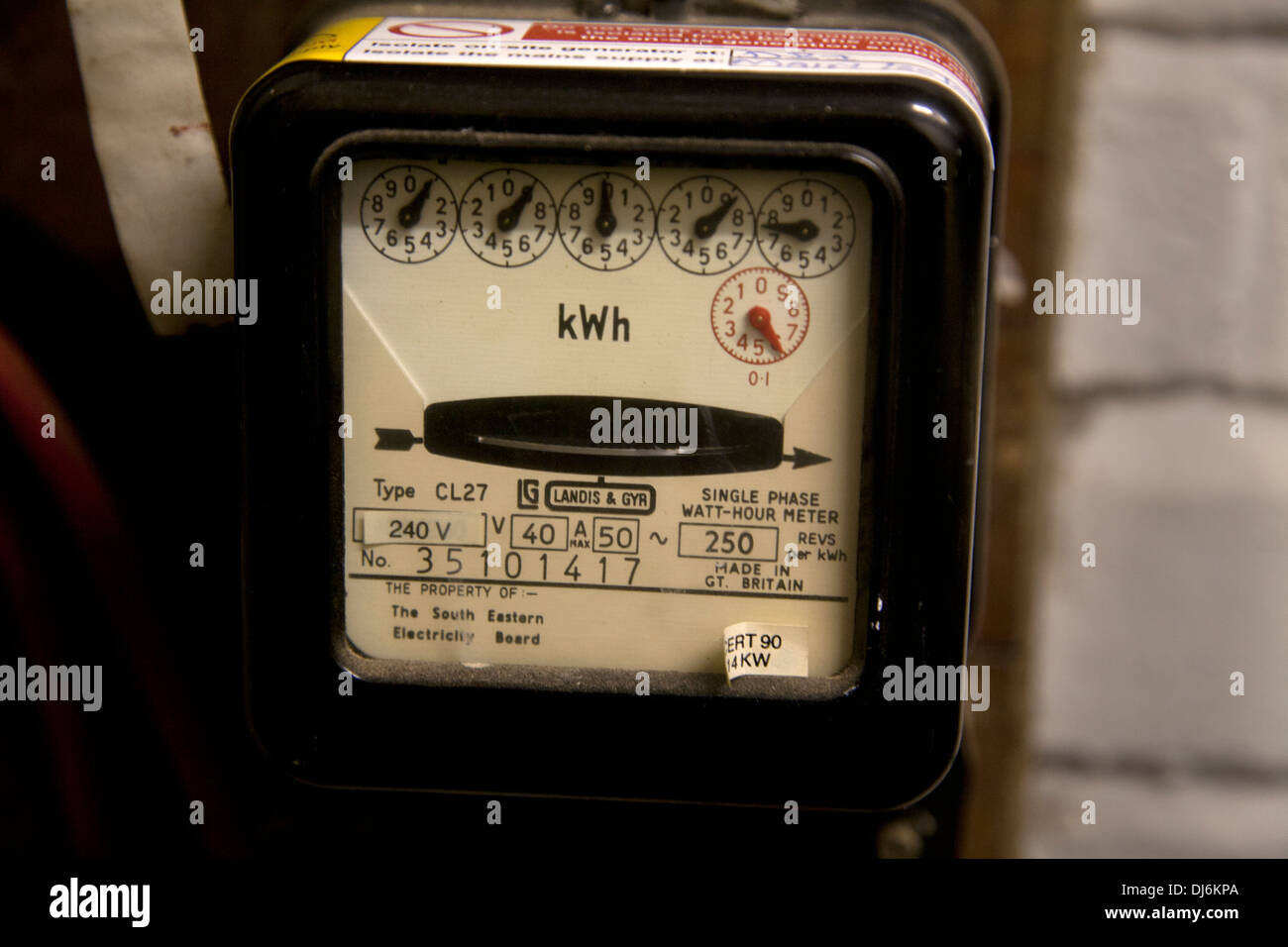 Electric meter dials hires stock photography and images Alamy