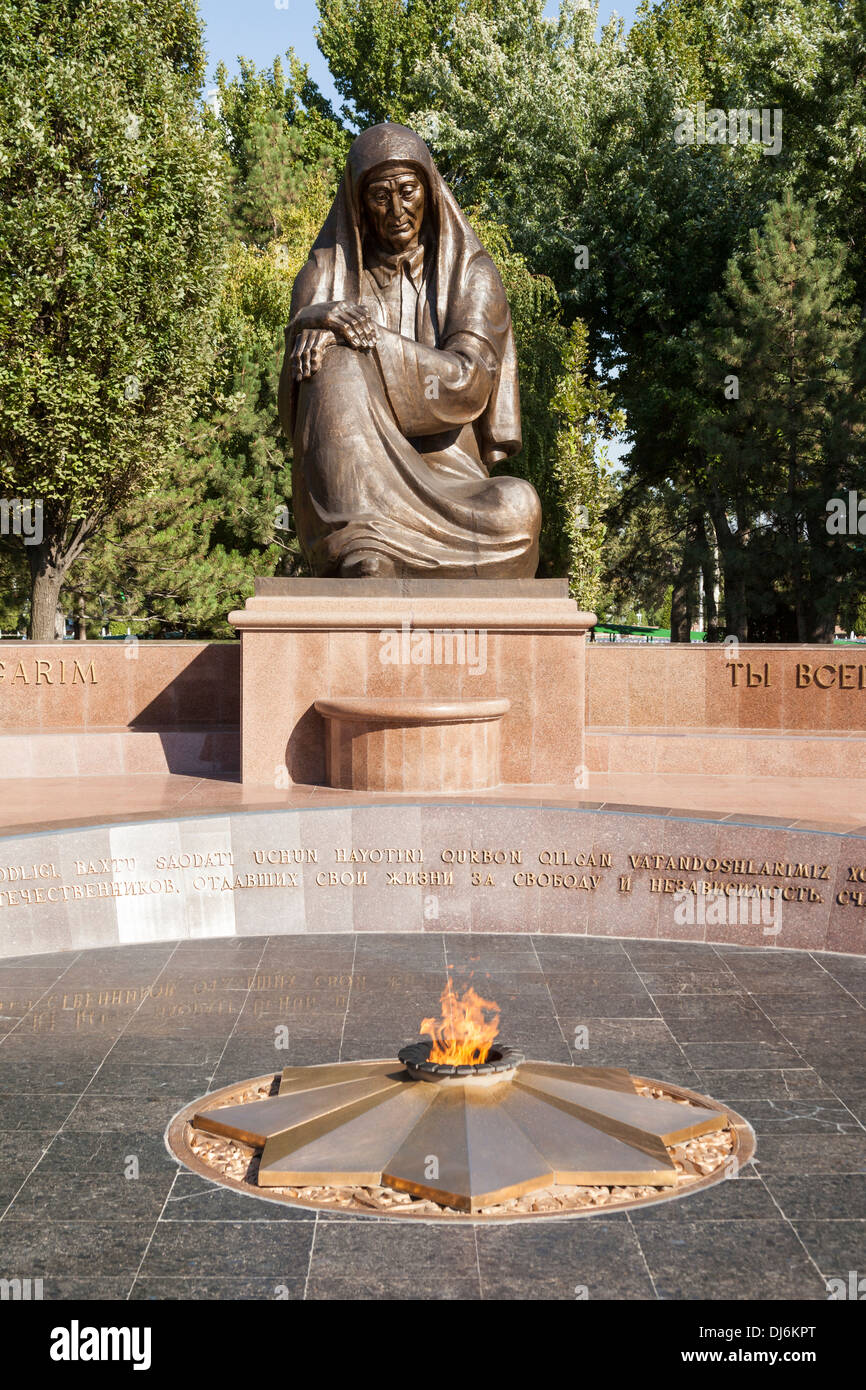 World War II Memorial, Independence Square, Mustakillik Maydoni, Tashkent, Uzbekistan Stock Photo