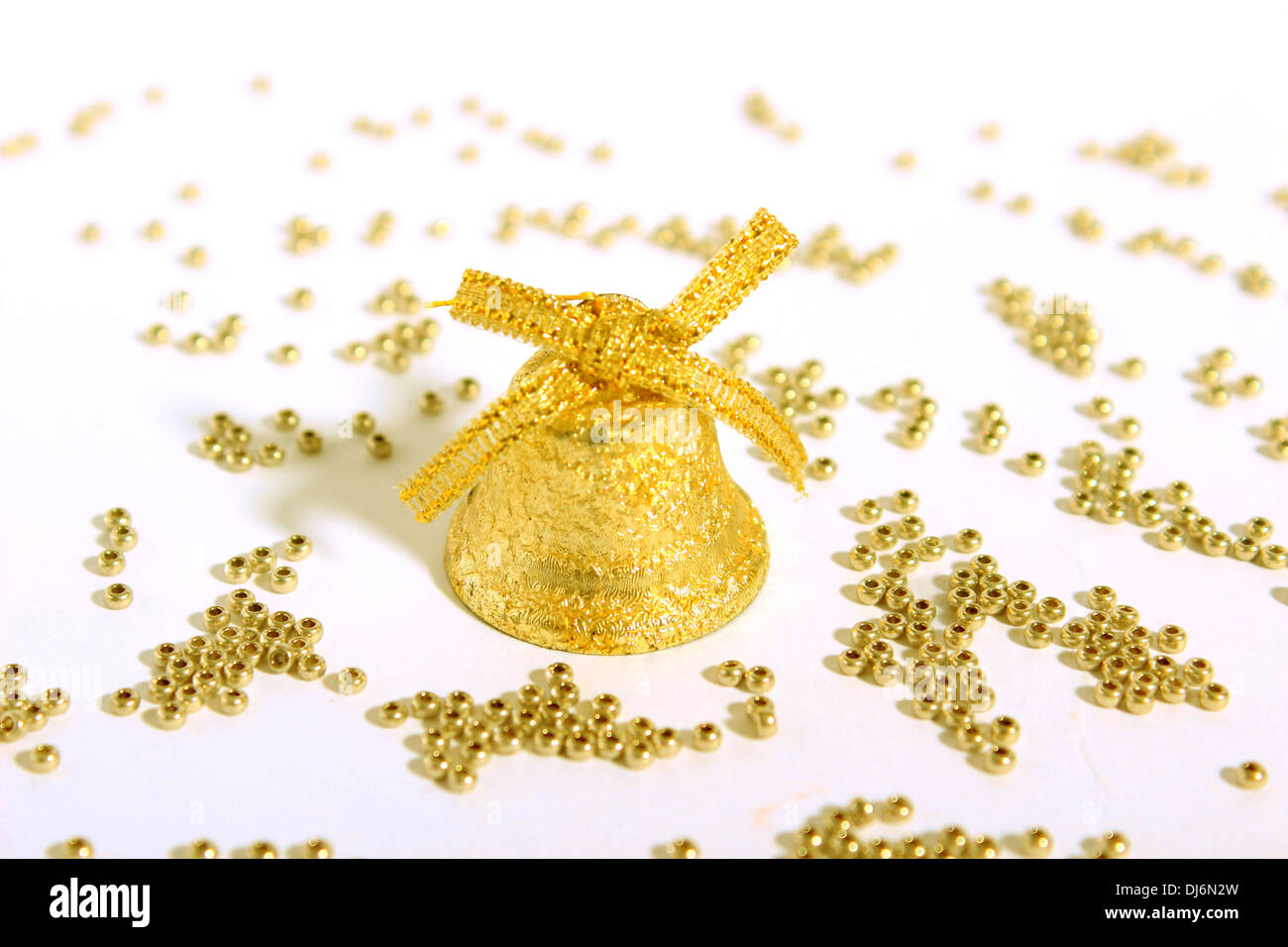 Bell, one, gold, beads, New Year, Christmas, Bright, Close-Up, Колокол, один, золотой, бусинки Stock Photo