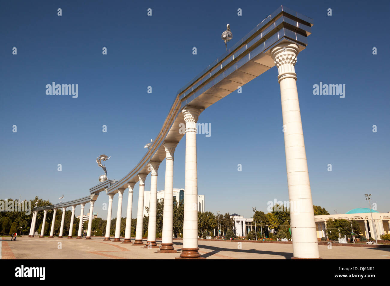 Ezgulik Independence Arch, Independence Square, Mustakillik Maydoni, Tashkent, Uzbekistan Stock Photo