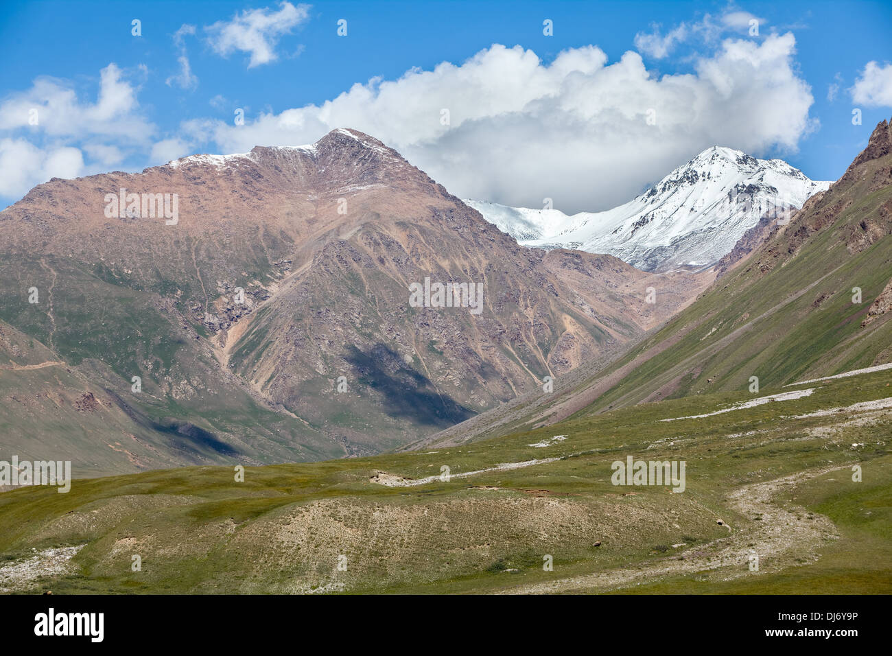 Tian shan snow hi-res stock photography and images - Alamy