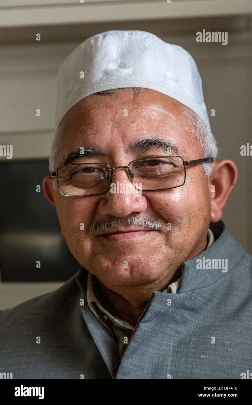 South Africa, Cape Town. Sheikh Ismail Keraan, Imam of the Al-Azhar Mosque. Stock Photo
