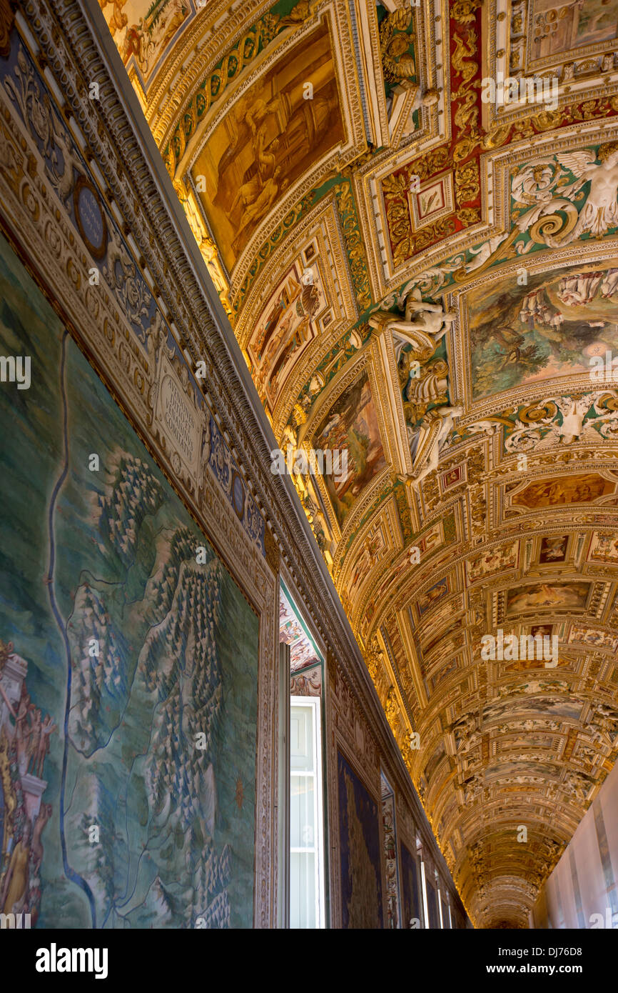 Vaticane Art from the Vatican Museum Stock Photo - Alamy